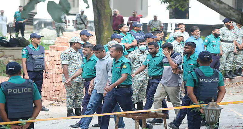 ‘মানবতাবিরোধী অপরাধ’: ১৫ সেনা কর্মকর্তা কারাগারে
