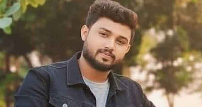 প্রকাশ্যে ছাত্রদল নেতাকে ছুরিকাঘাতে হত্যা