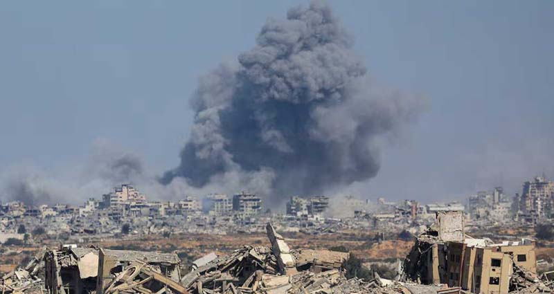 শান্তির জন্য ‘প্রস্তুত হামাস’, গাজায় বোমাবর্ষণ বন্ধ করতে বললেন ট্রাম্প