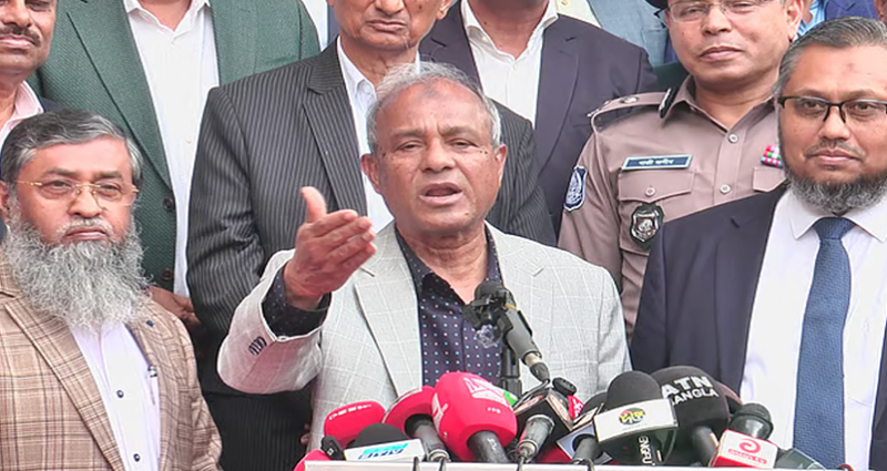 ‘আওয়ামী লীগ সন্ত্রাসীদের’ বিরুদ্ধে মামলা না থাকলেও গ্রেপ্তারের নির্দেশ স্বরাষ্ট্র উপদেষ্টার