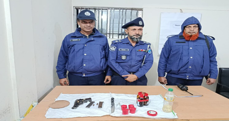 কাপাসিয়ায় সেনাবাহিনীর অভিযানে অস্ত্র ও ককটেল উদ্ধার