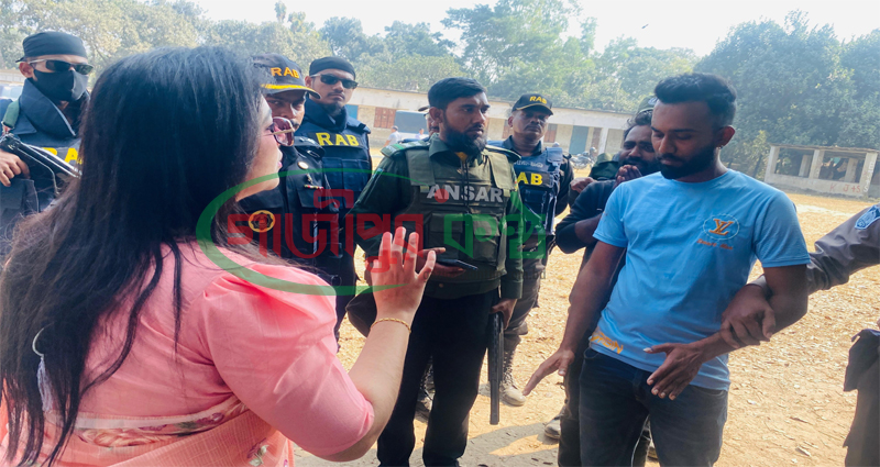 কালীগঞ্জে নিষেধাজ্ঞা অমান্য করে মোটরসাইকেলে ঘোরাফেরা, যুবককে জরিমানা