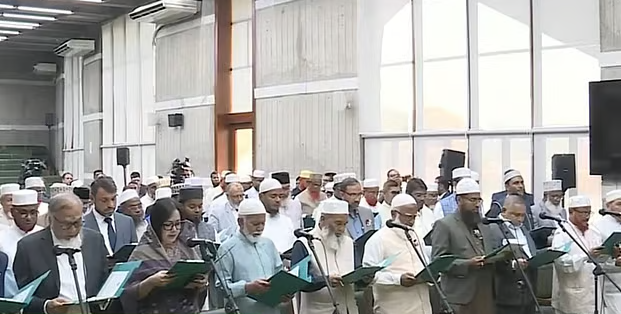 শপথ নিলেন জামায়াত ও স্বতন্ত্র সদস্যরা