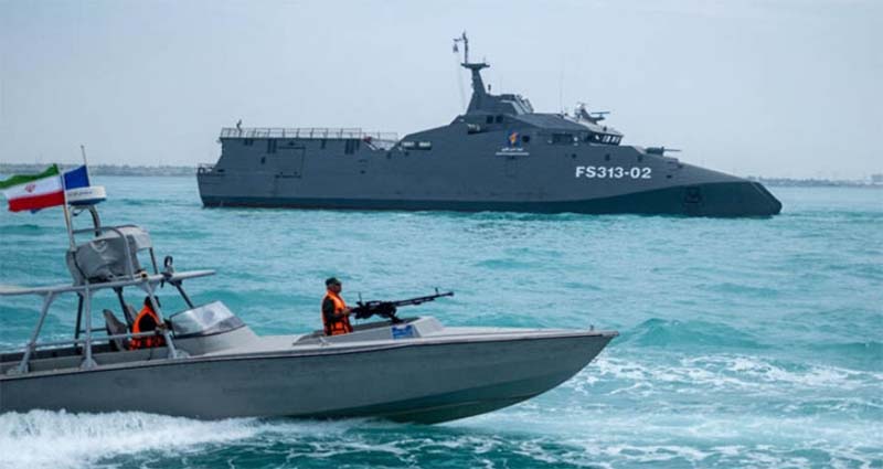 হরমুজের মাইন বসাচ্ছে ইরান