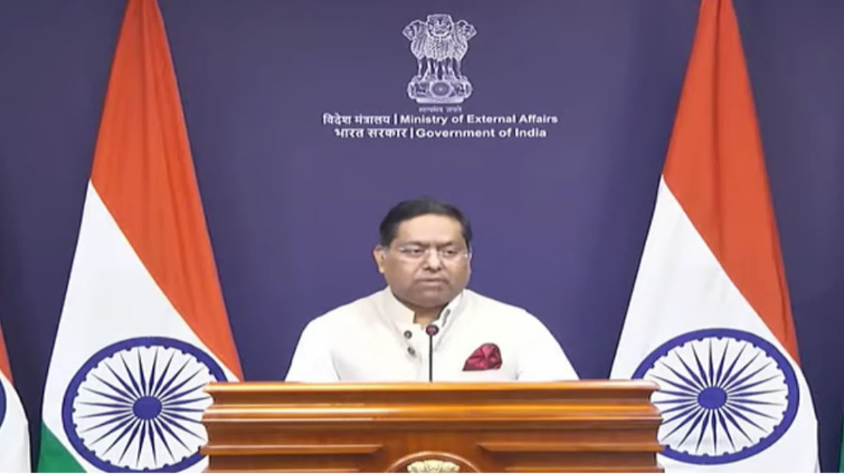 শেখ হাসিনাকে প্রত্যর্পণের অনুরোধ খতিয়ে দেখছে ভারত: জয়সোয়াল