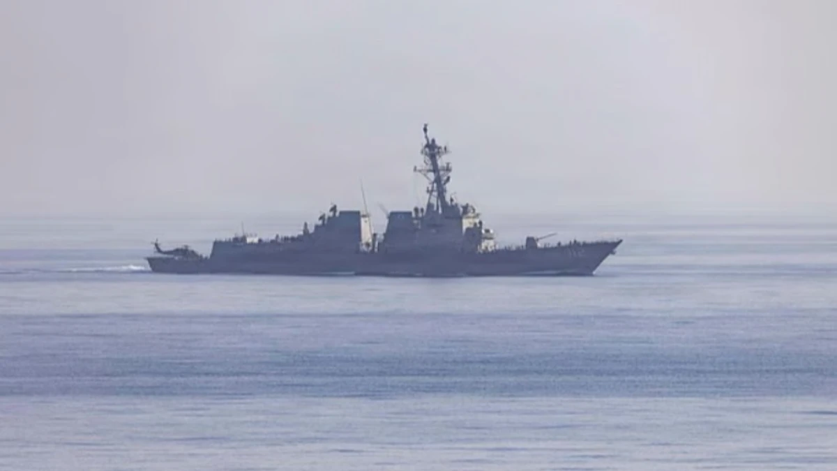 মার্কিন সামরিক জাহাজ নিশানা করে ইরানের ‘ড্রোন হামলা’