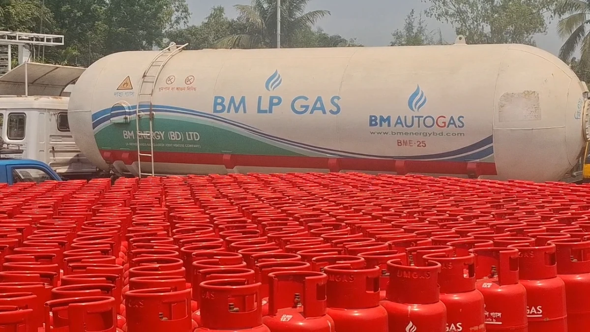 কালীগঞ্জে এলপিজি প্ল্যান্টে অভিযান, বিএম এনার্জিকে ৩ লাখ টাকা জরিমানা