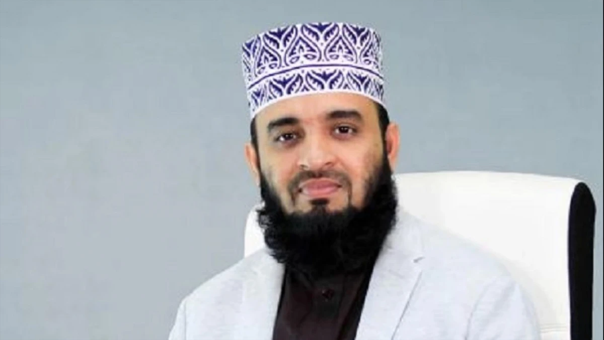 হিটলারের প্রশংসা ও ইহুদিবিদ্বেষী মন্তব্য: অস্ট্রেলিয়া থেকে বহিষ্কার আজহারি