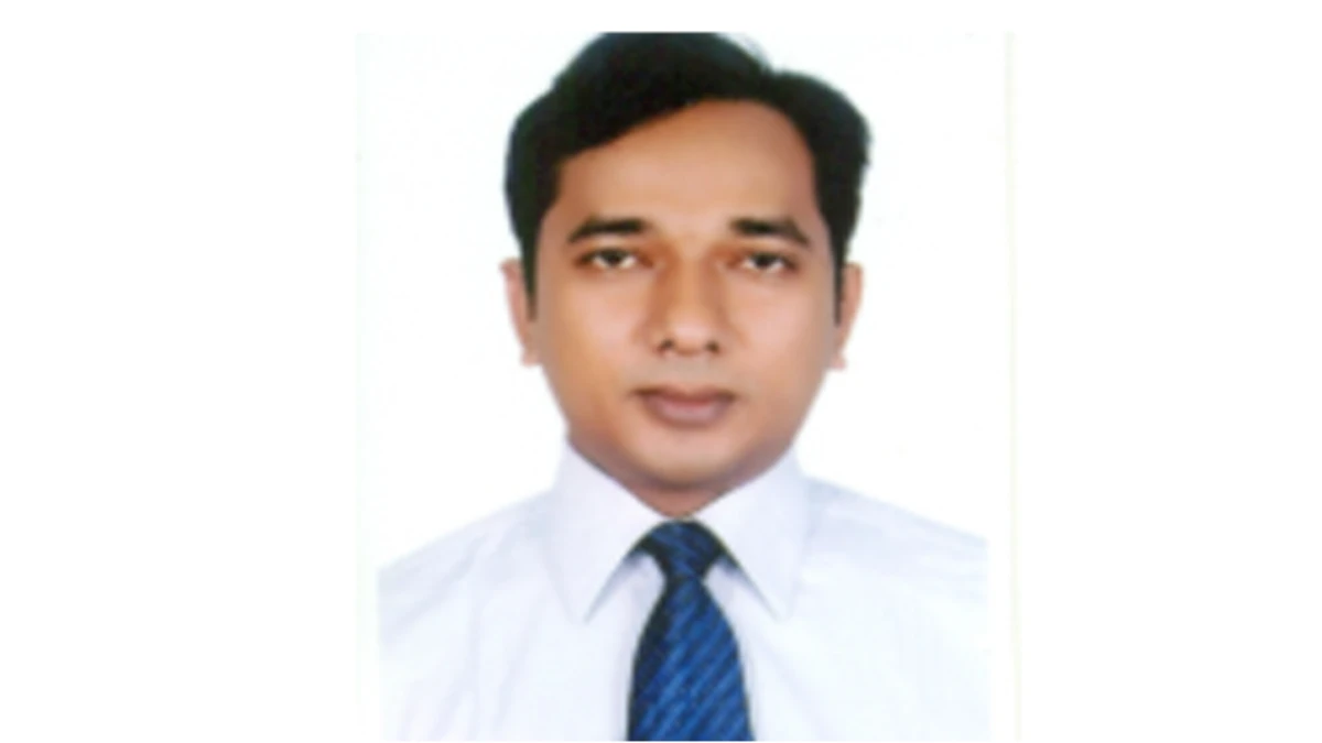 কুমিল্লার ডিসি হতে ৮ কোটি টাকায় চুক্তি!