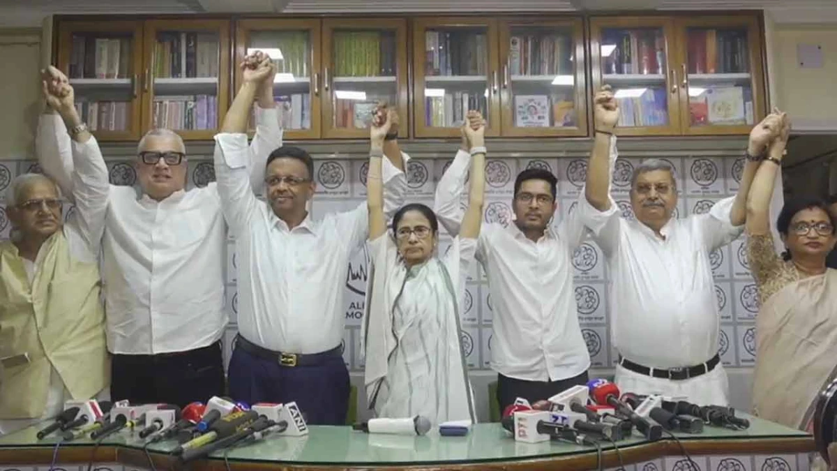 পদত্যাগ করব না, হারিনি: মমতা