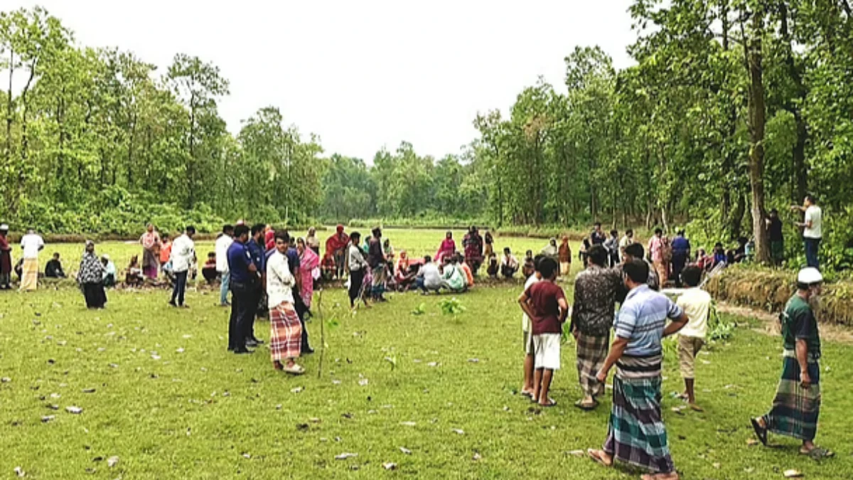 শ্রীপুরে অটোরিকশাচালকের গলাকাটা লাশ উদ্ধার