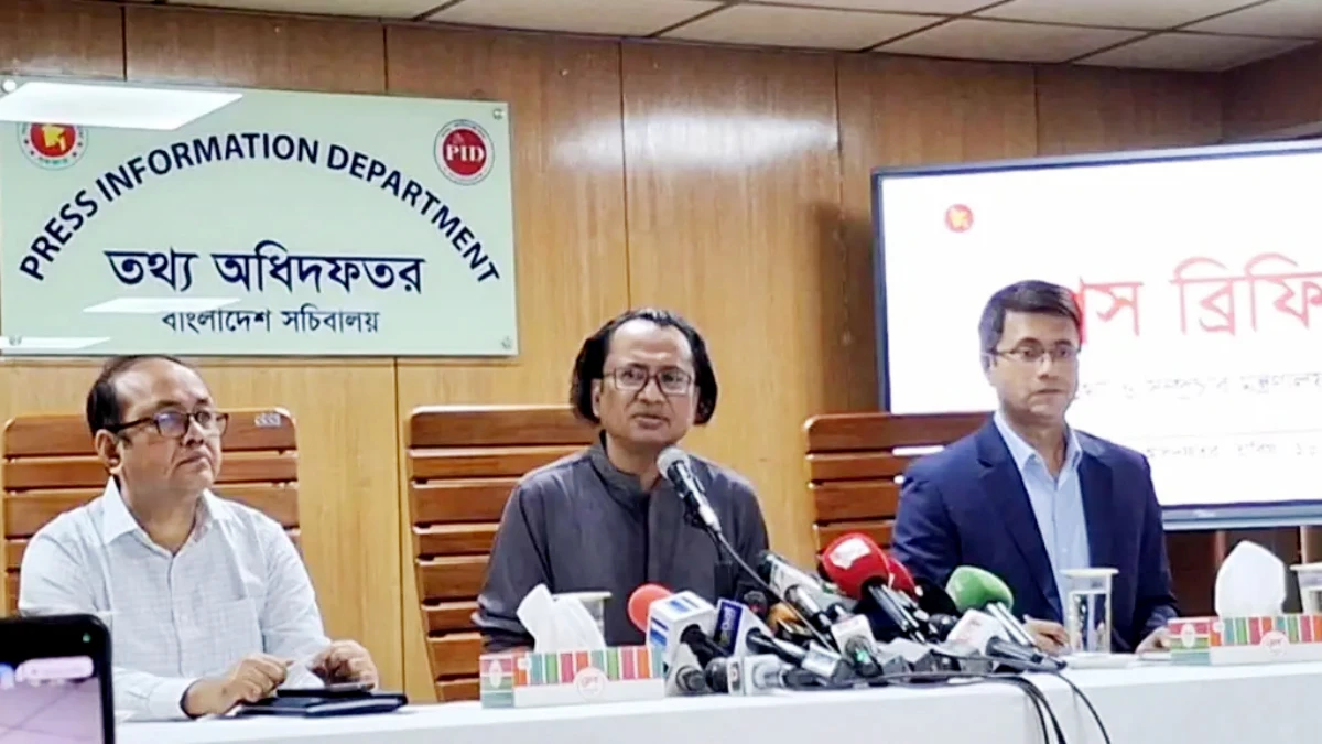 তাৎক্ষণিক প্রতিবাদ জানাতেই ভারত থেকে ফিরে এসেছি: উপদেষ্টা জাহেদ
