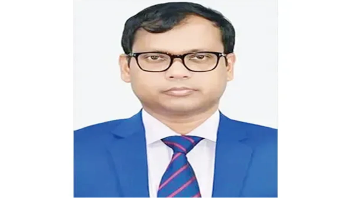 দায়িত্ব হস্তান্তরের জন্য ‘যৌক্তিক’ সময় দেওয়া হয়নি ডিসি সারওয়ার আলমকে
