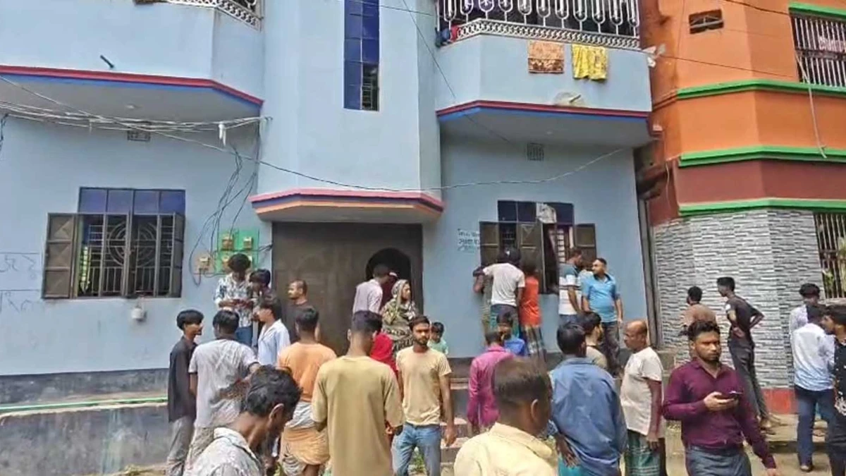 লক্ষ্মীপুরে মা ও দুই মেয়েকে কুপিয়ে হত্যা