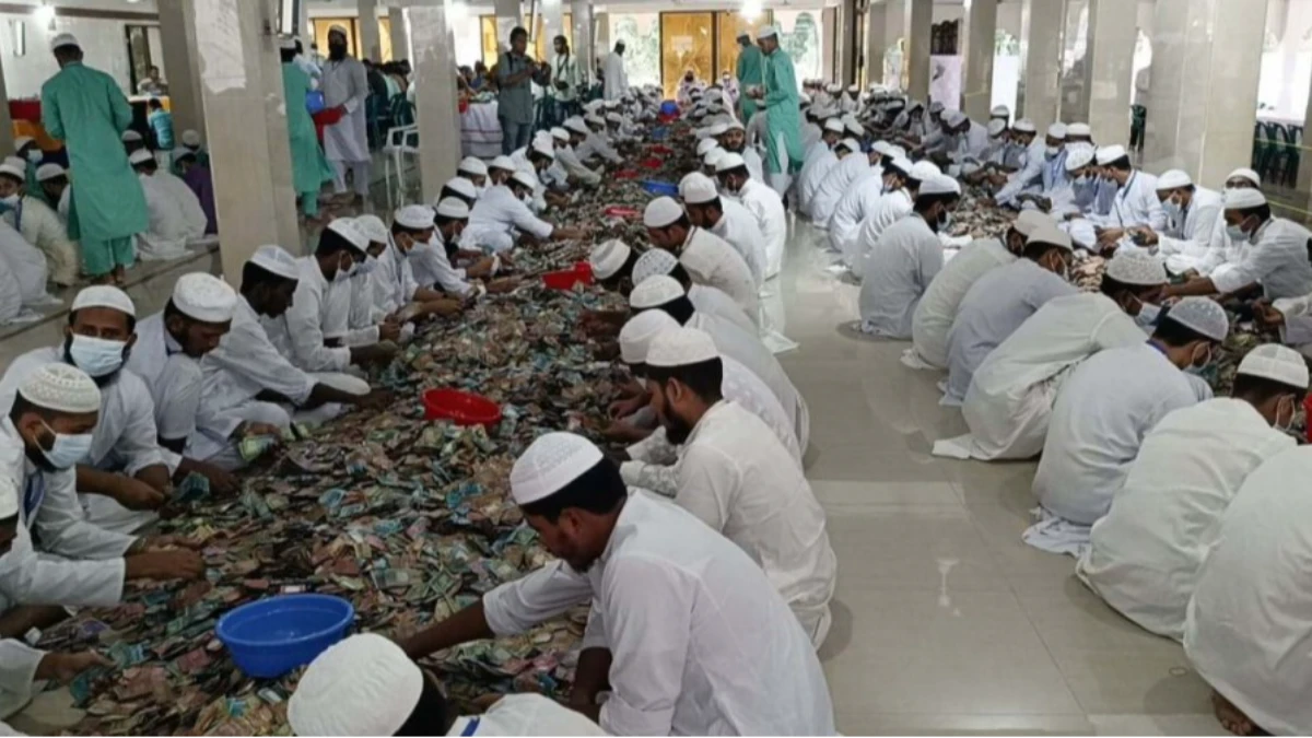 পাগলা মসজিদের দানবাক্সে মিললো ৪৩ বস্তা টাকা