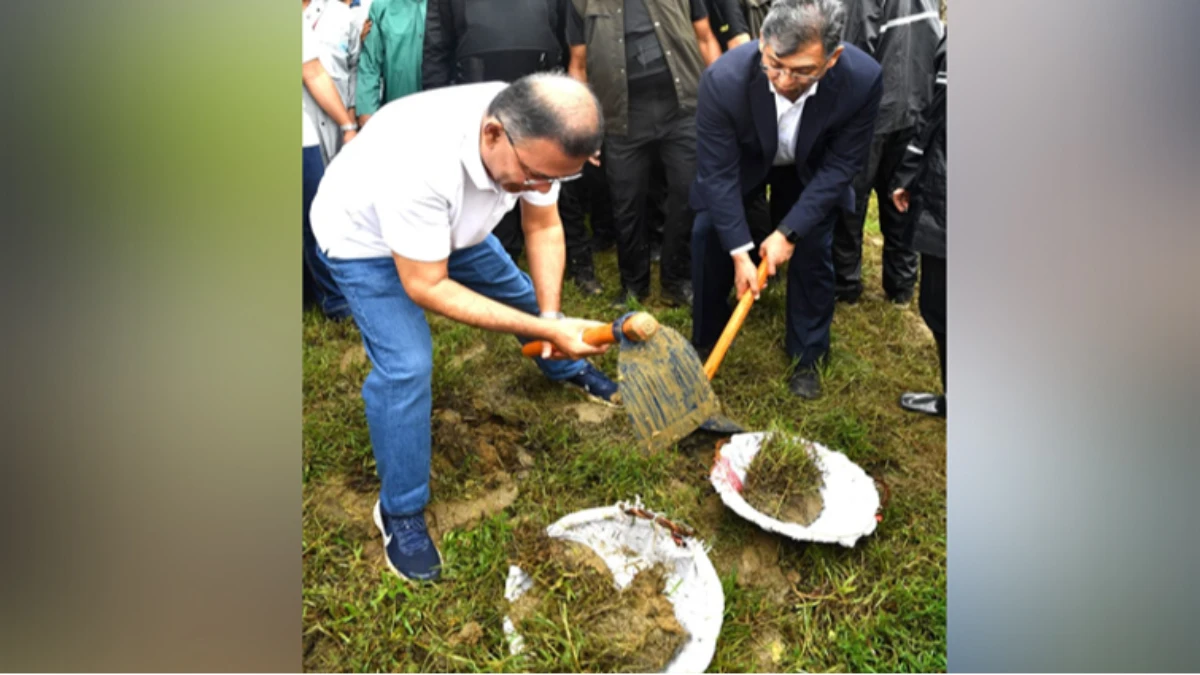 বাবার স্মৃতি বিজড়িত পাতলী খাল পুনঃখনন কাজের উদ্বোধন প্রধানমন্ত্রীর