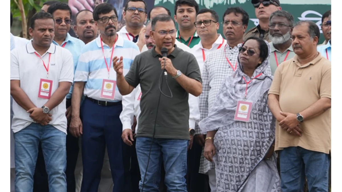 আসুন মিলেমিশে দেশের জন্য কাজ করি: প্রধানমন্ত্রী