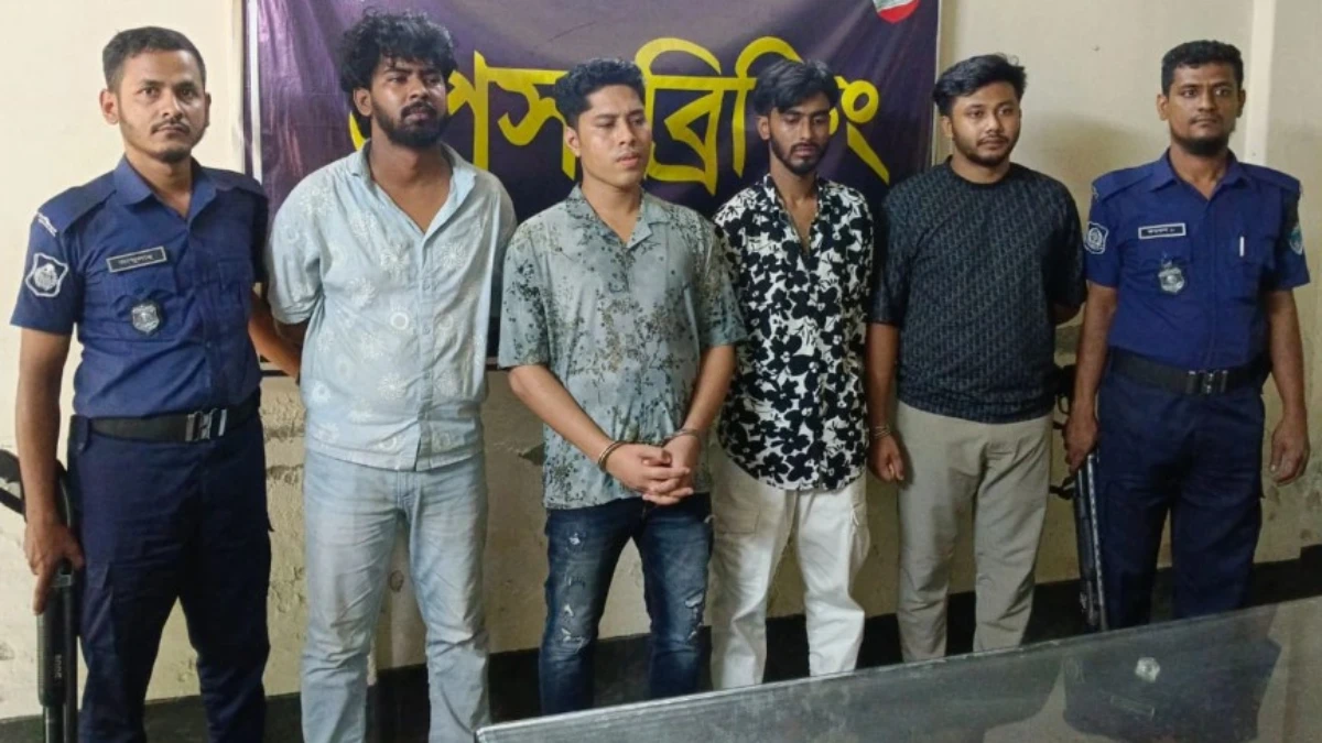 পরিচয় লুকানোর চেষ্টা করেও রক্ষা হলো না ‘শীর্ষ সন্ত্রাসী’ ডেভিড ইমনের