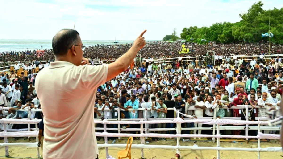 আগামী ১০ বছরের জ্বালানি পরিকল্পনা সংসদে উপস্থাপন করব: বাঁশাখালীতে প্রধানমন্ত্রী