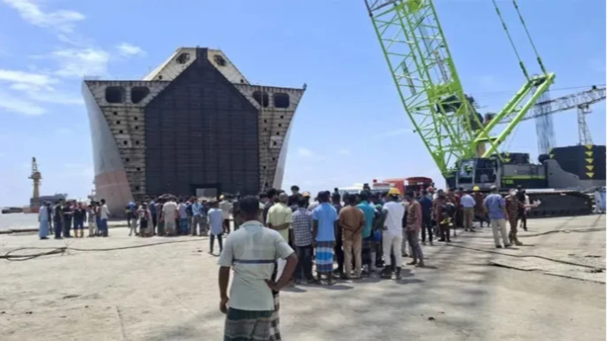 চট্টগ্রামে জাহাজ ভাঙার সময় বিষাক্ত গ্যাসে অন্তত নয় জনের মৃত্যু