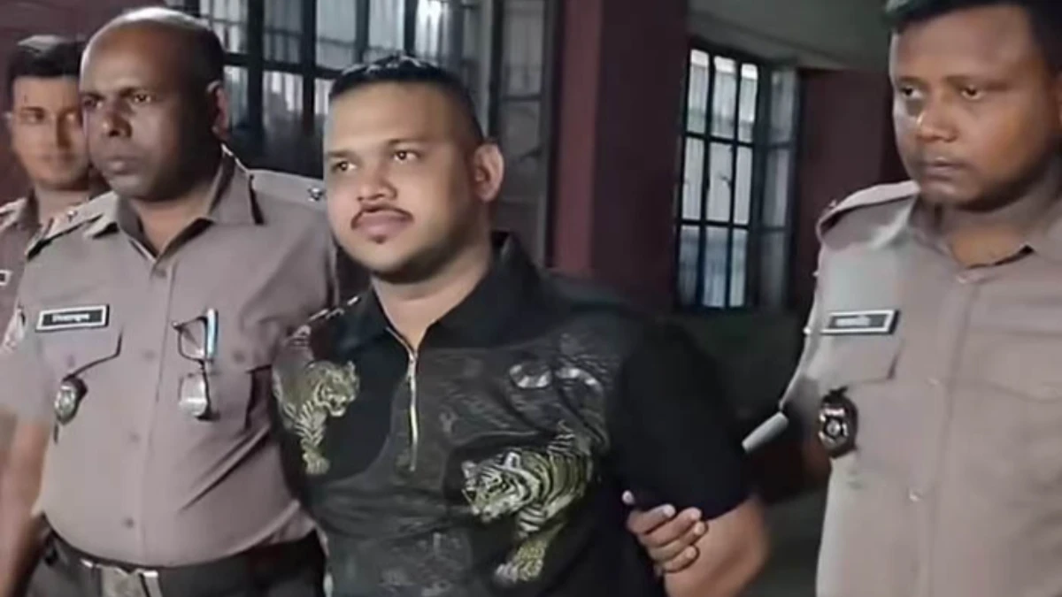 প্রিজন ভ্যান থেকে পালিয়েছে ‘পিচ্চি রাজা’
