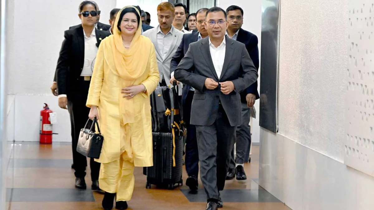 দেশে ফিরেছেন প্রধানমন্ত্রী