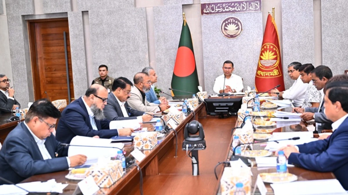 অনিয়ন্ত্রিত প্লাস্টিক-পলিথিন বন্ধে কঠোর হওয়ার নির্দেশ প্রধানমন্ত্রীর
