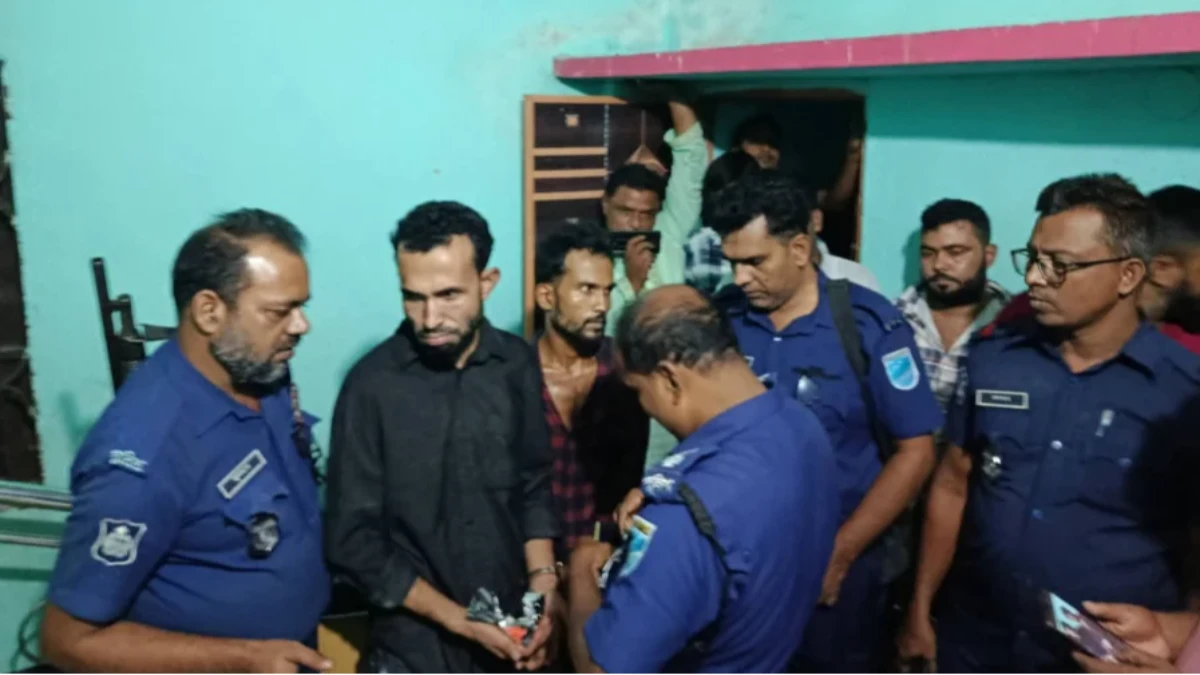 শ্রীপুরে পুলিশ সদস্যসহ গ্রেপ্তার ৩, ইয়াবা উদ্ধার